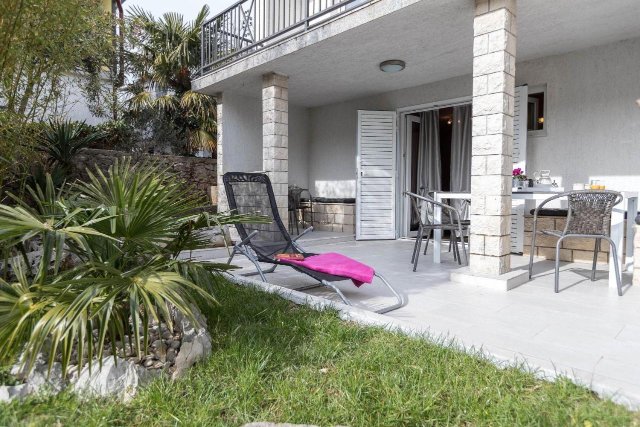 Apartments Karmen 1 Crikvenica Buitenkant foto