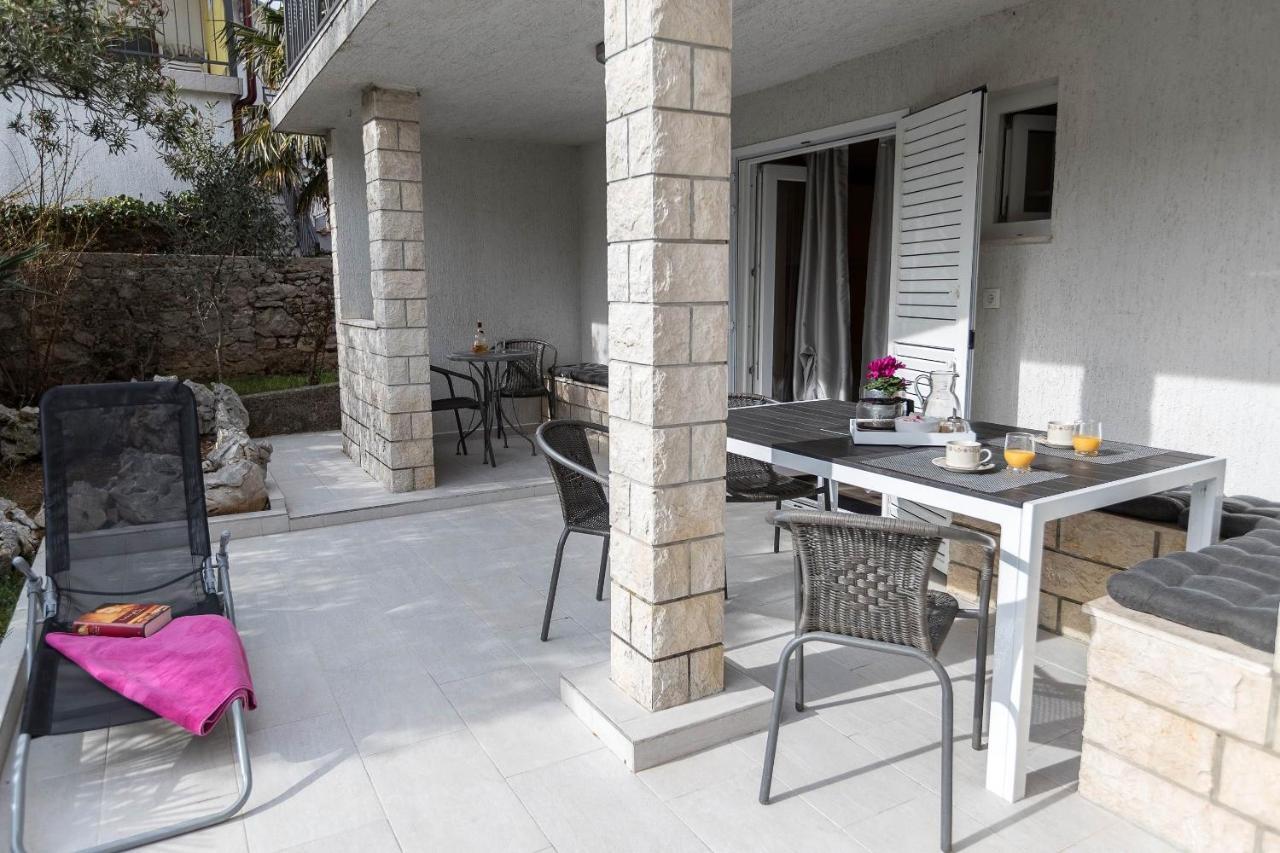 Apartments Karmen 1 Crikvenica Buitenkant foto